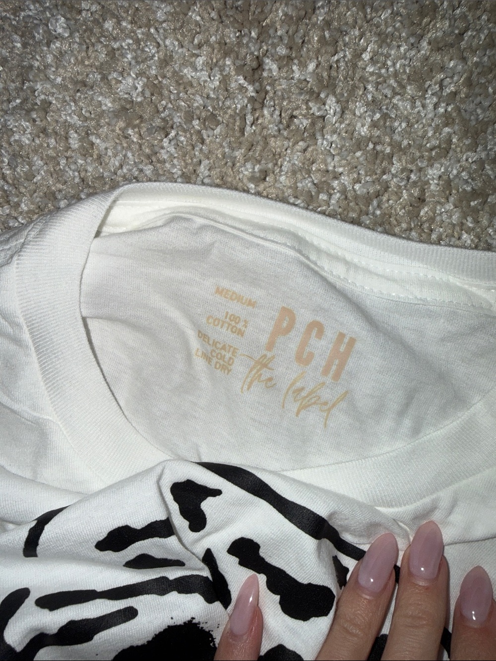White Short Sleeve Tee with Black Leopard Graphic - Picture 5 of 5